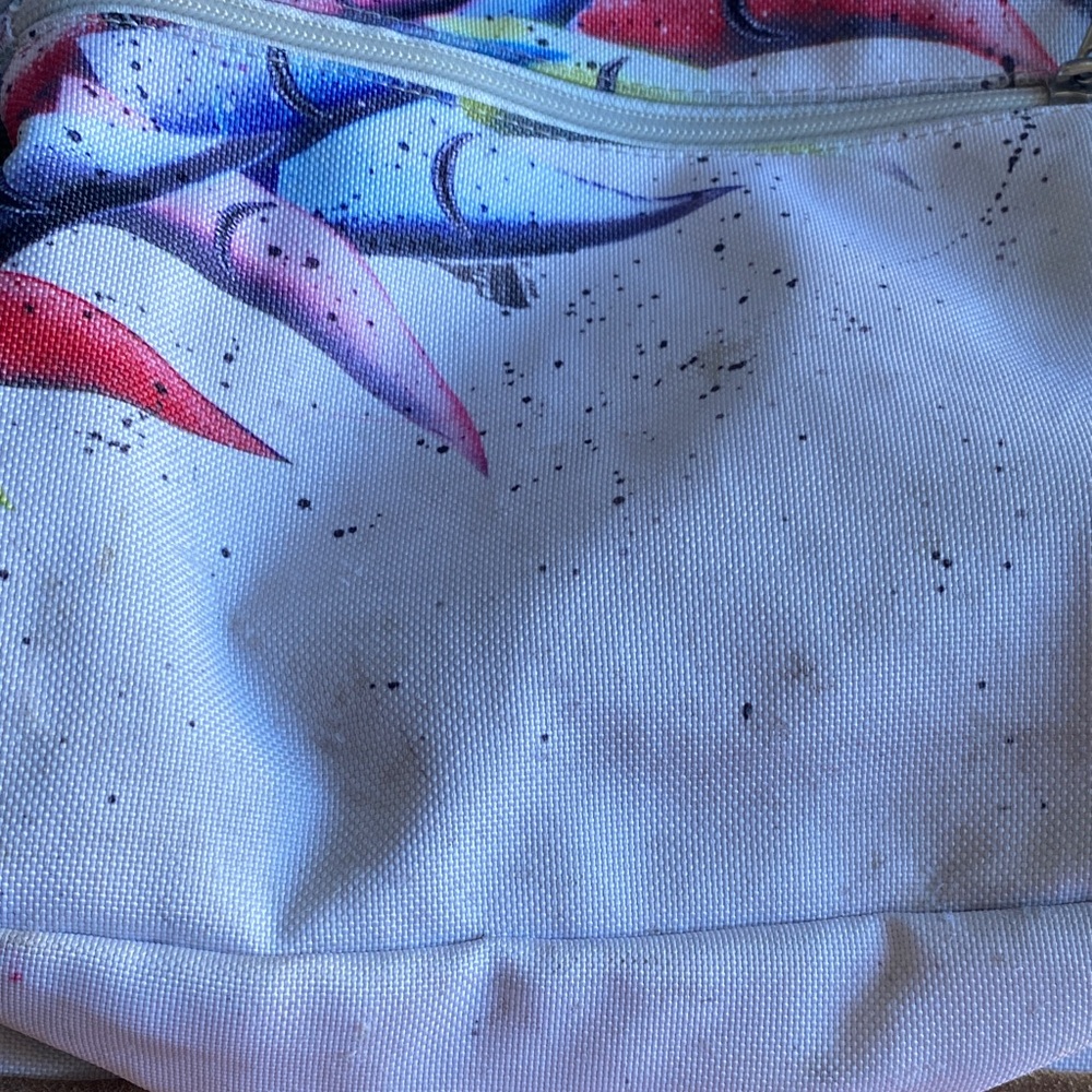 JanSport Big Student Art aPrint Backpack leather bottom. Large pockets - Picture 5 of 10